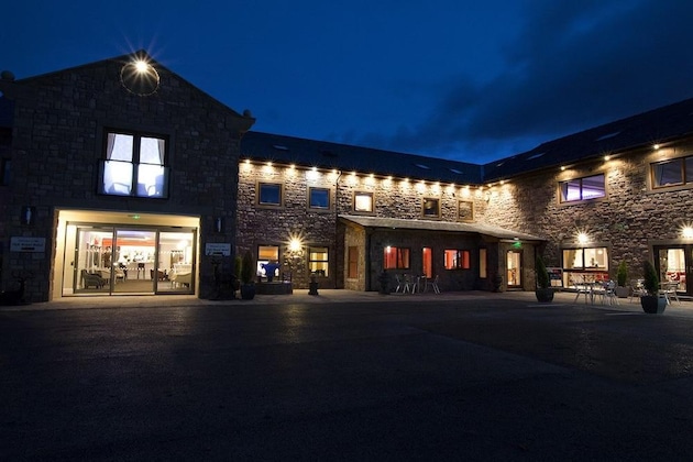 Gallery - The Oak Royal Hotel