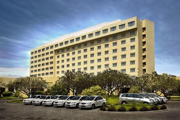 Gallery - The Gateway Hotel Athwalines Surat