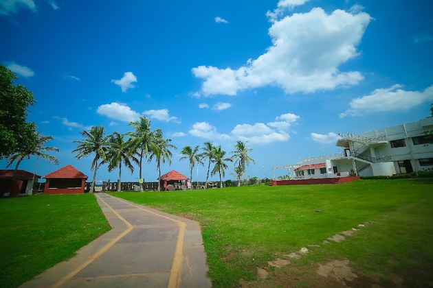 Gallery - St.james Court Beach Resort