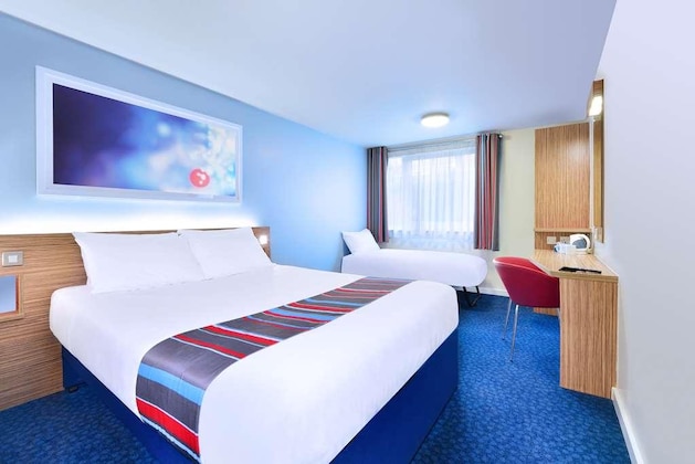 Gallery - Travelodge London Kew Bridge