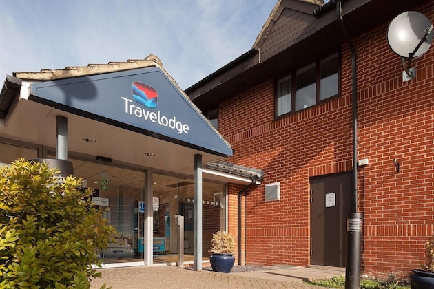 Gallery - Travelodge Newbury Tot Hill