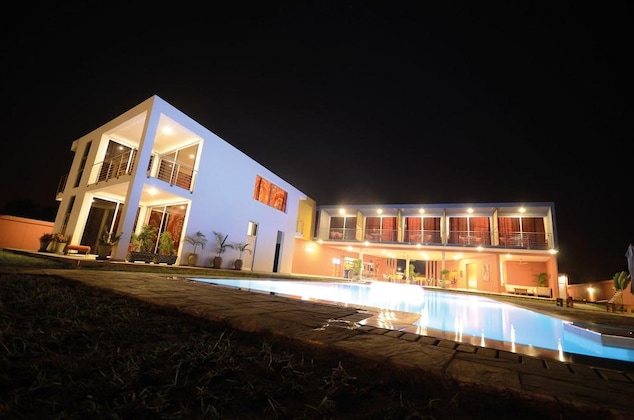 Gallery - Leo's Beach Hotel & Restaurant - Adults Only