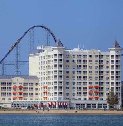 Gallery - Cedar Point Hotel Breakers