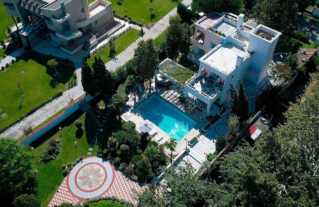 Gallery - Olympus Villas