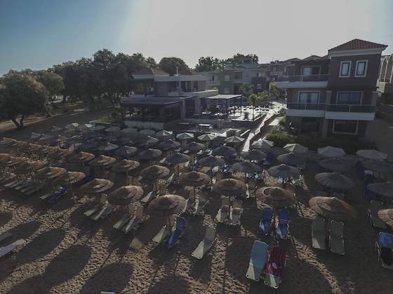 Gallery - Golden Bay Suites