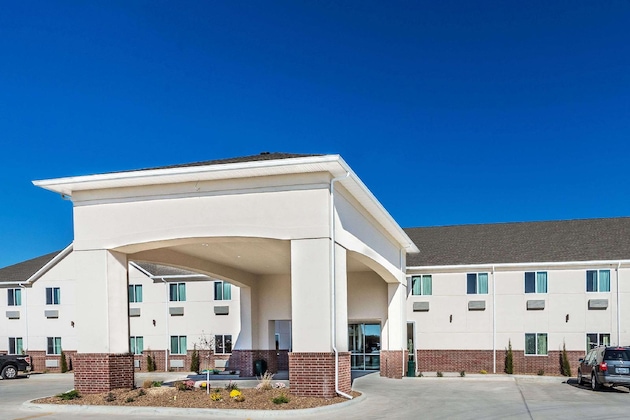 Gallery - Days Inn & Suites By Wyndham El Dorado