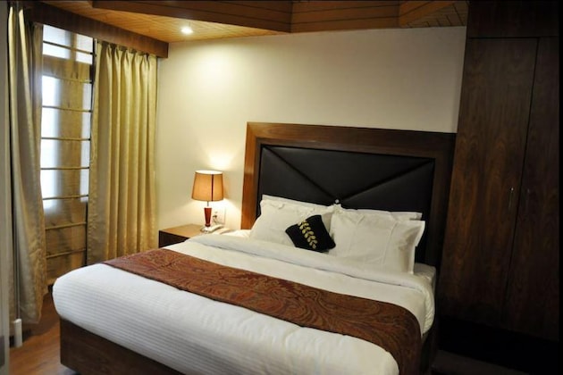 Gallery - Oyo Rooms The Ridge Shimla