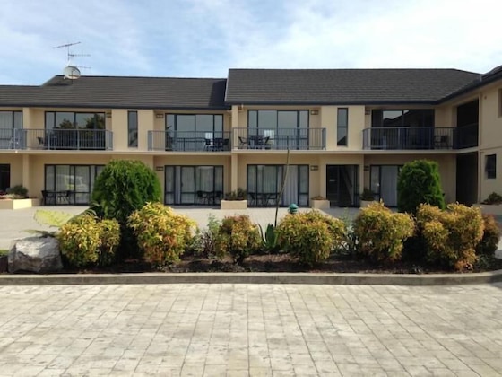 Gallery - Avalon Manor Motel