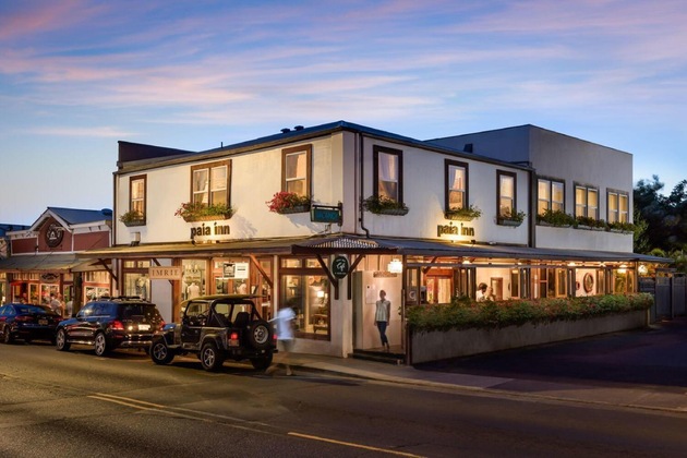 Gallery - Paia Inn