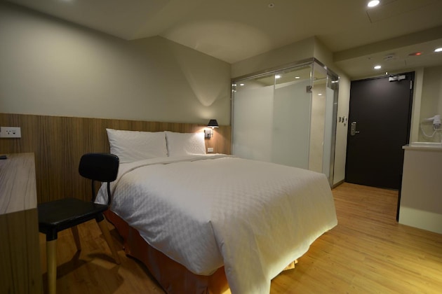 Gallery - Smile Inn - Taipei Main Station