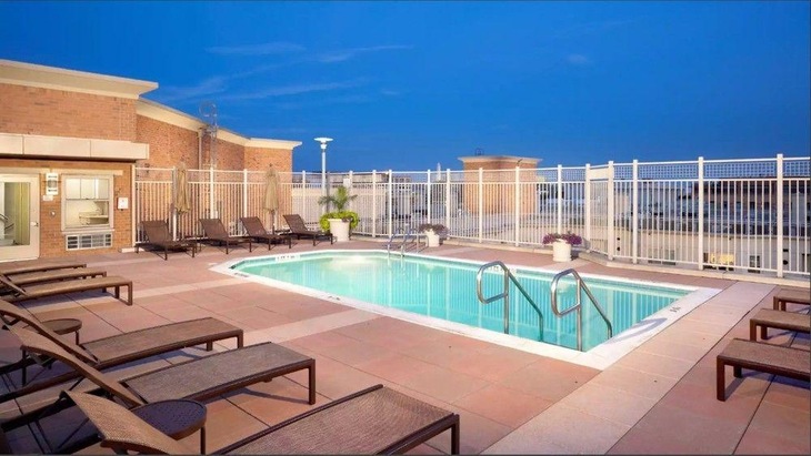 Gallery - Weichert Suites At 2400 M Street