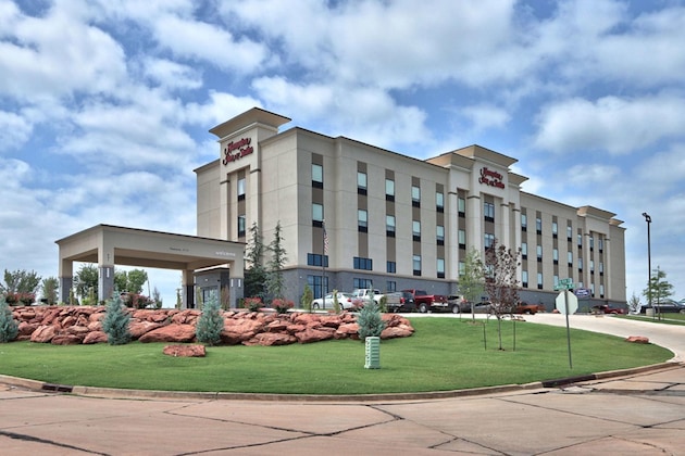 Gallery - Hampton Inn & Suites Guthrie