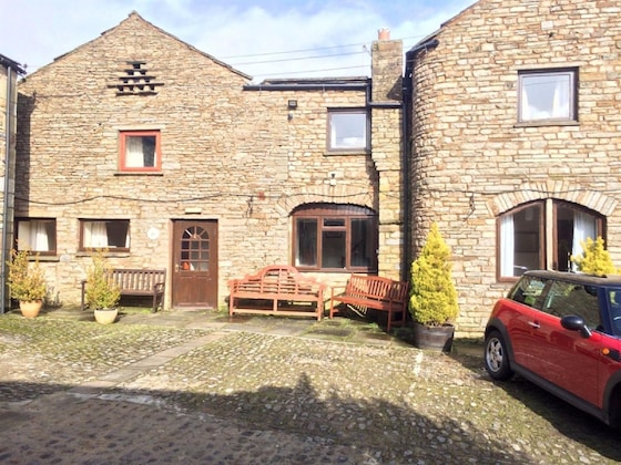 Gallery - The Fox & Hounds Inn