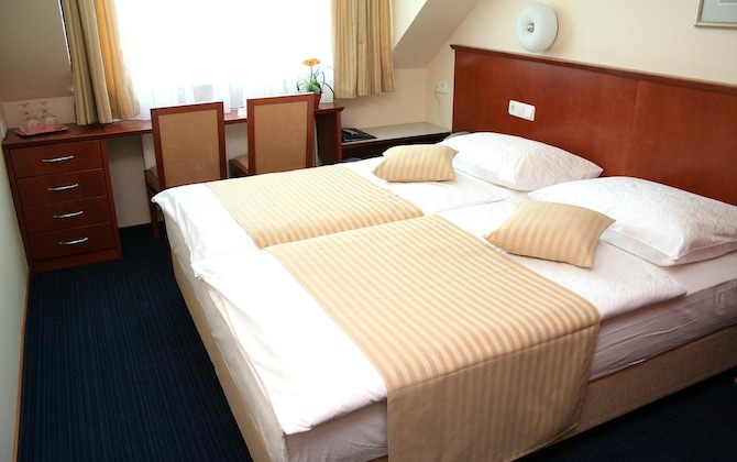 Gallery - Hotel Hum Lasko