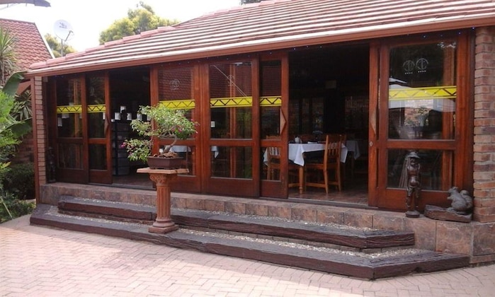 Gallery - Aark Guest Lodge