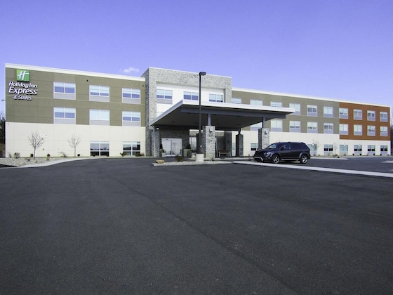 Gallery - Holiday Inn Express & Suites Coldwater By Ihg