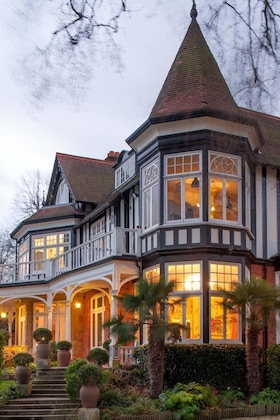 Gallery - River Arts Club