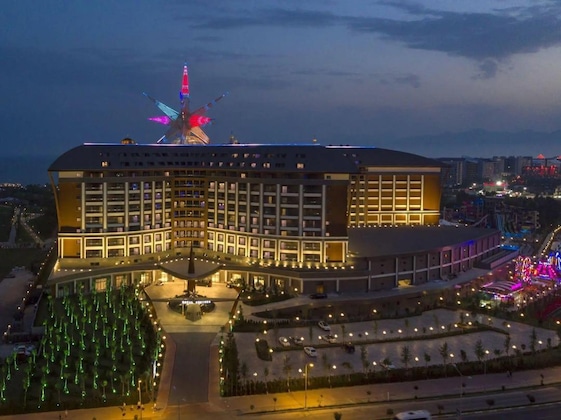 Gallery - Royal Seginus