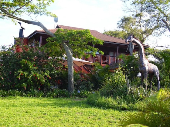 Gallery - Monzi Safari Lodge