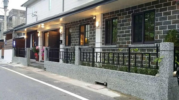 Gallery - 7M2 Hostel