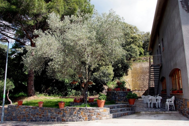 Gallery - Hostal Montserrat