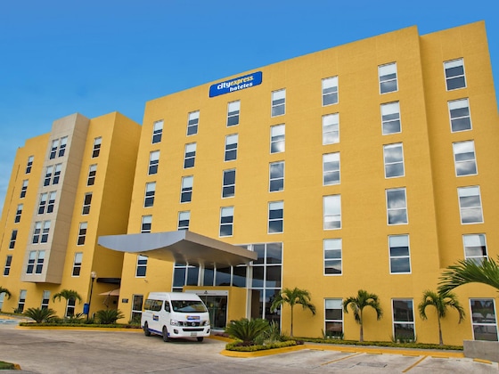 Gallery - City Express Rosarito