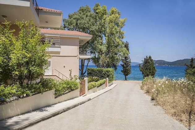 Gallery - Meliti Waterfront Suites