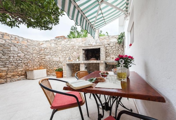 Gallery - Guest House Mara
