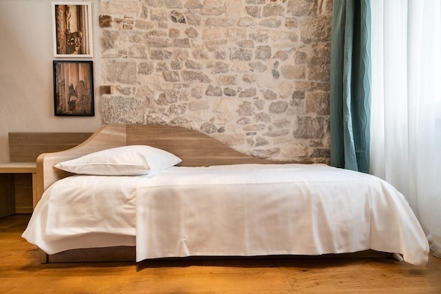 Gallery - Tifani Luxury Rooms 2