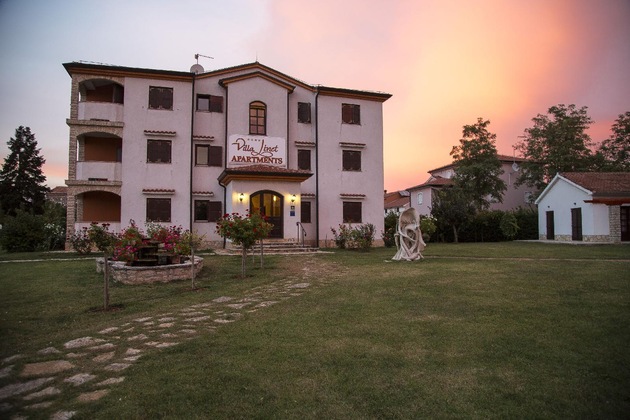 Gallery - Villa Linet