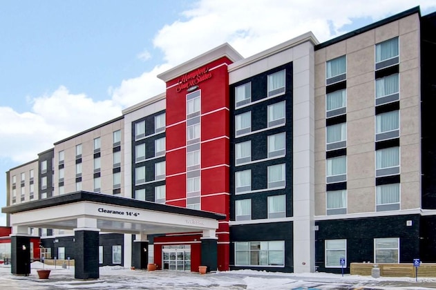Gallery - Hampton Inn & Suites-Grande Prairie