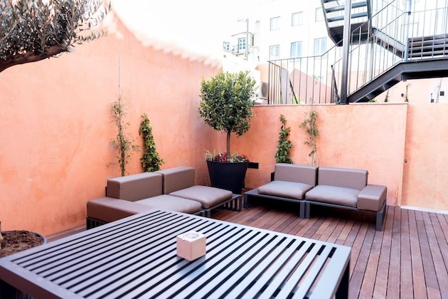 Gallery - Flora Chiado Apartments
