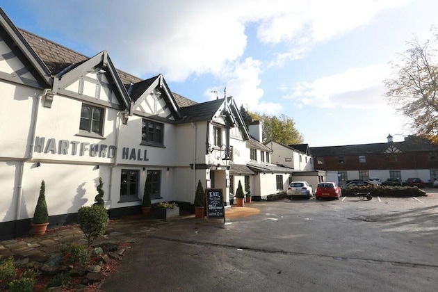 Gallery - Hartford Hall On School Lane