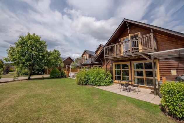 Gallery - Loch Lomond Waterfront Luxury Lodges