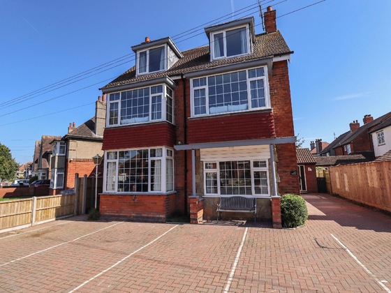 Gallery - Chalfont Lodge