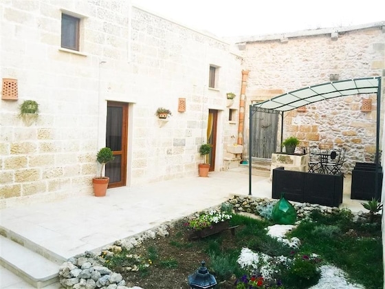 Gallery - Corte Grika