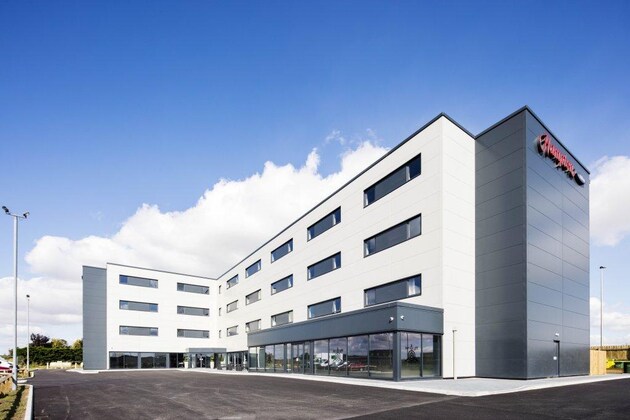 Gallery - Hampton by Hilton Humberside Airport