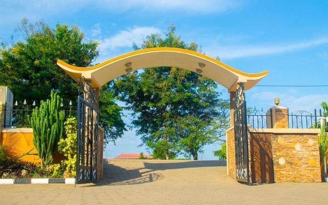 Gallery - Sandton Hotel Kasese