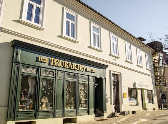 Gallery - Trubarjev Art Boutique Hotel