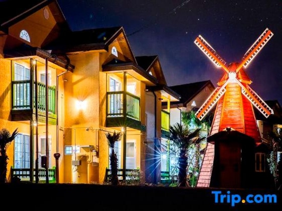 Gallery - Red Windmill Pension