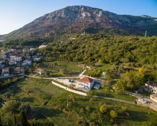 Gallery - Casa Unifamiliar 5 habitaciones, Šušanj - 0
