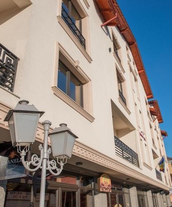 Gallery - Aparthotel Punct Pe I