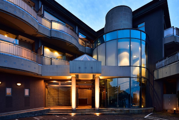 Gallery - Fontaine Bleau Atami