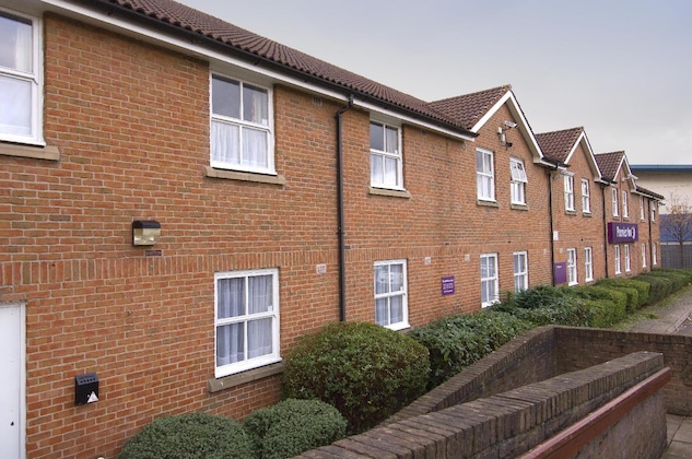 Gallery - Premier Inn Warrington (A49 M62