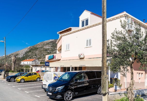 Gallery - Apartments Šmanjak