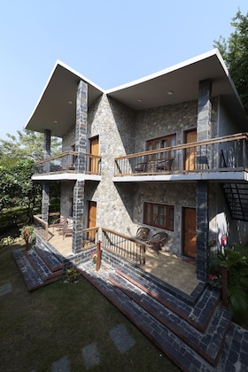 Gallery - Aacorn Hideaway Resort & Spa