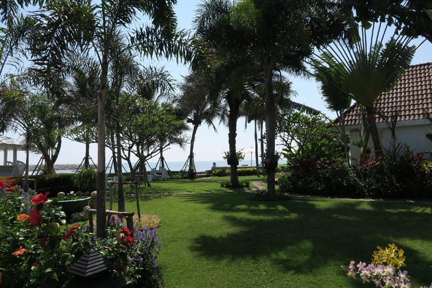 Gallery - Chomtalay Resort At Had Chaosamran Beach