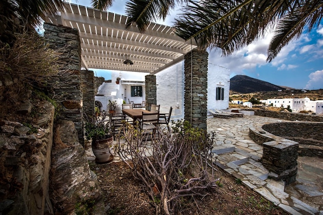 Gallery - Villa Vrissi