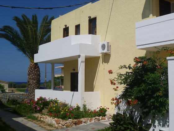 Gallery - Karmi Studios & Apartments