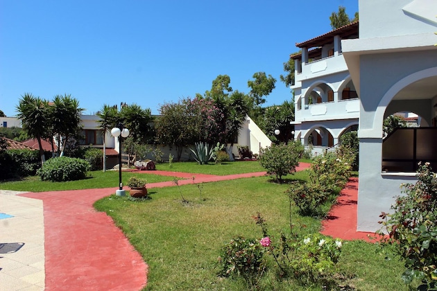 Gallery - Zante Yliessa